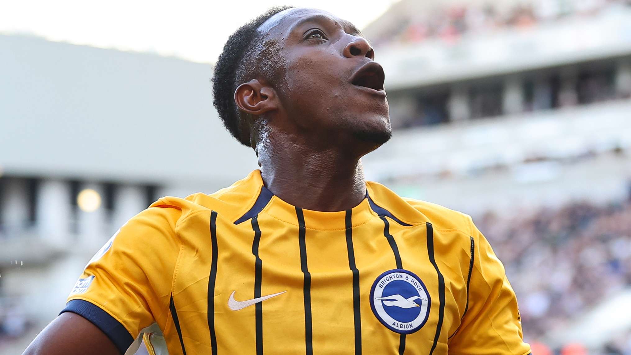 In-form Welbeck responds to Man Utd return links  