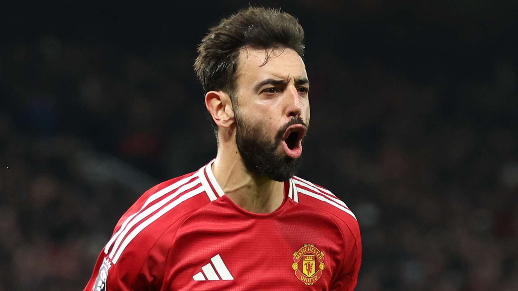 Bruno is a hero! Man Utd star rescues fainting passenger on EasyJet flight   Bruno is a hero! Man Utd star rescues fainting passenger on EasyJet flight