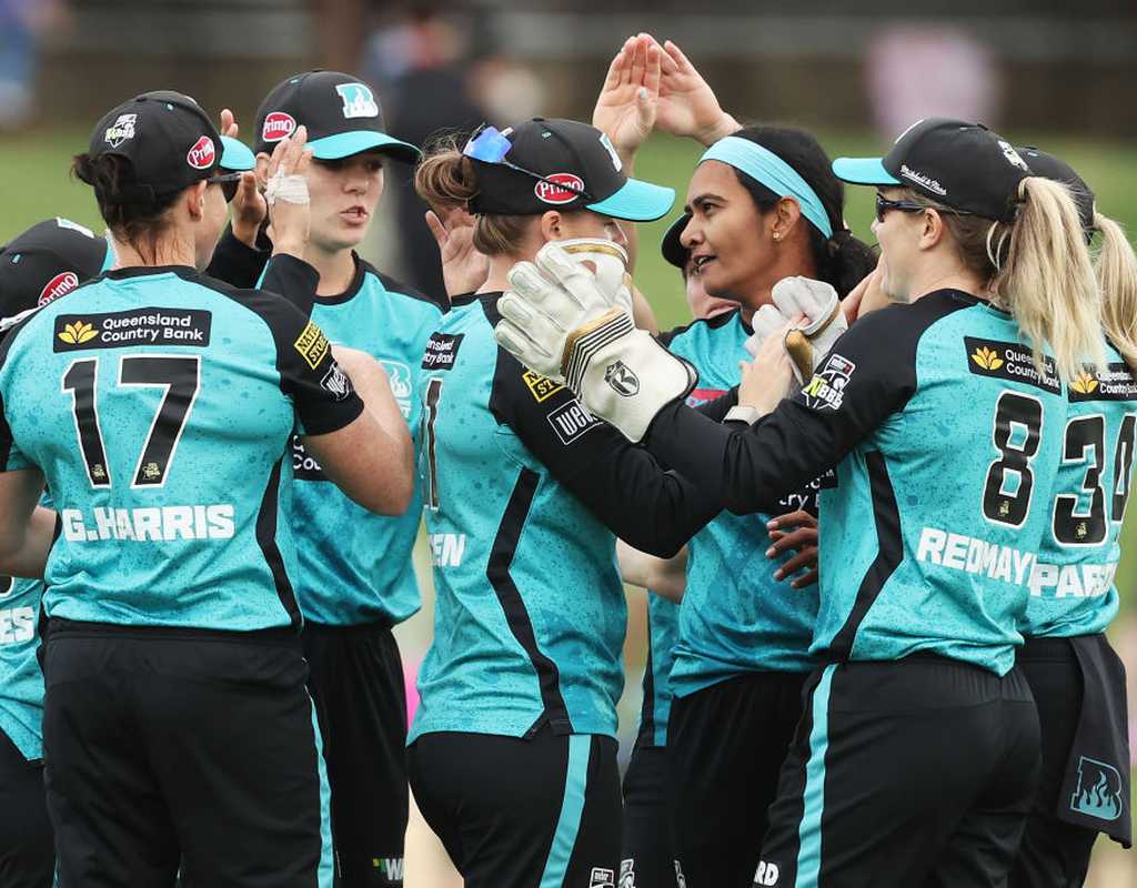 Heat secure tight win to join four teams up top   Heat secure tight win to join four teams up top