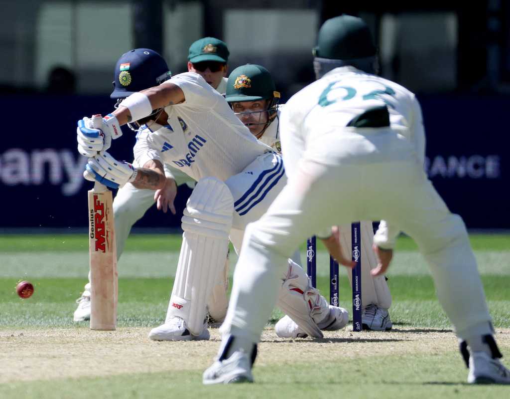India take lead beyond 400 despite regular wickets   India take lead beyond 400 despite regular wickets
