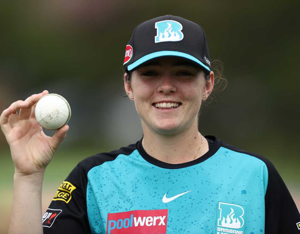 Hamilton picks five as Heat comfortably overcome Stars  