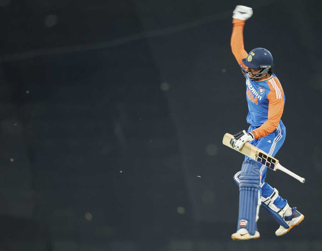 Va-va-voom Varma powers India to unbeatable series lead  