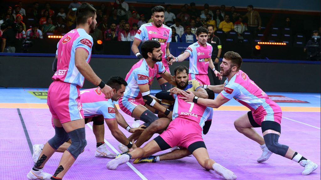 Jaipur Pink Panthers remain in Playoffs race after a comprehensive win over Tamil Thalaivas  