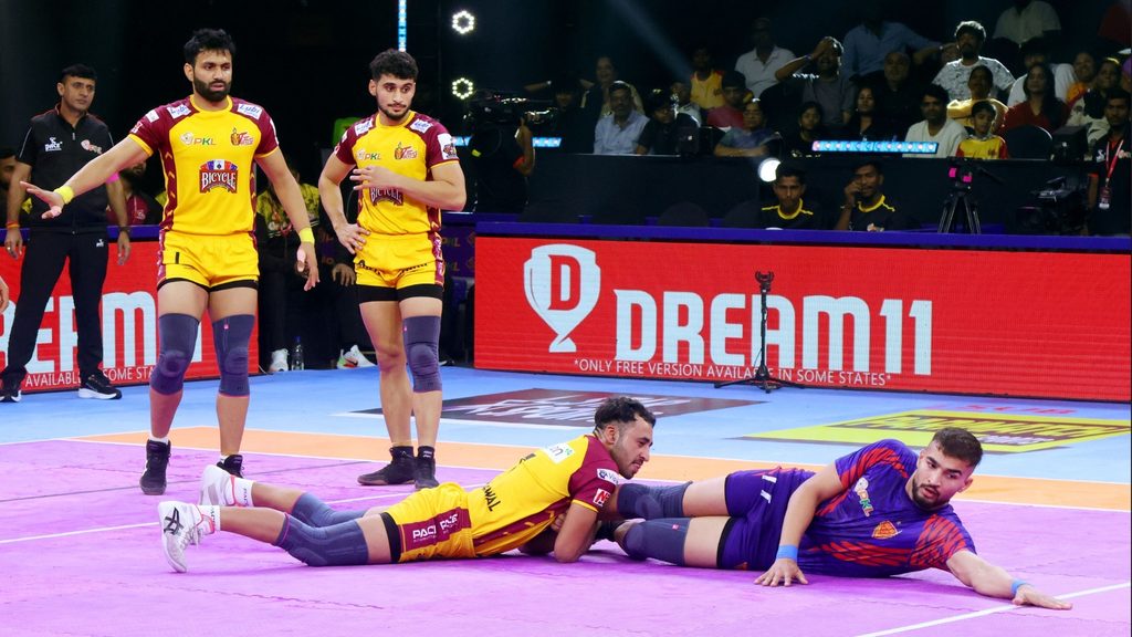 Dabang Delhi set to battle Telugu Titans in the race for PKL season 11 Playoffs  