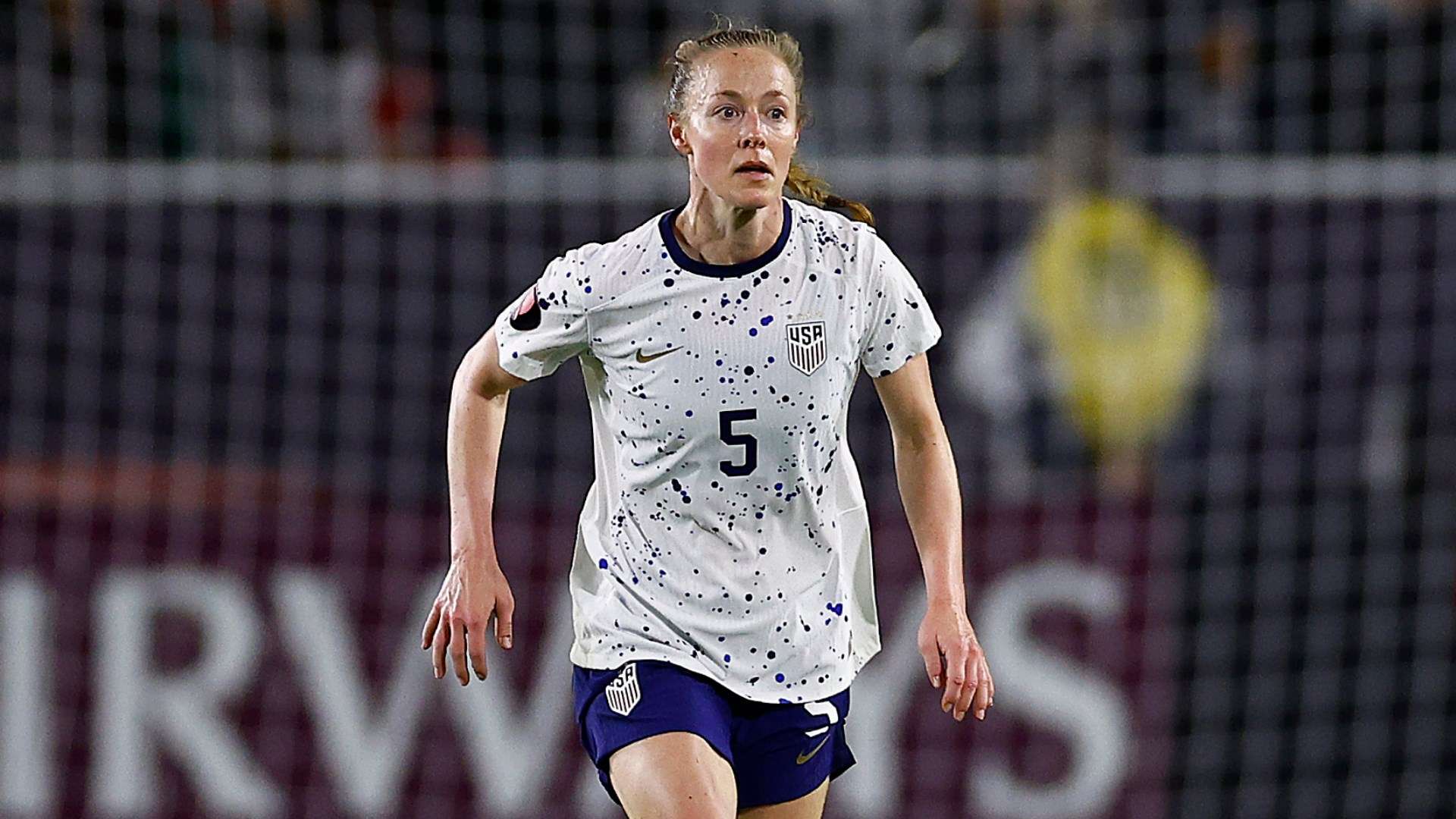 USWNT defender Sauerbrunn announces professional retirement   USWNT defender Sauerbrunn announces professional retirement