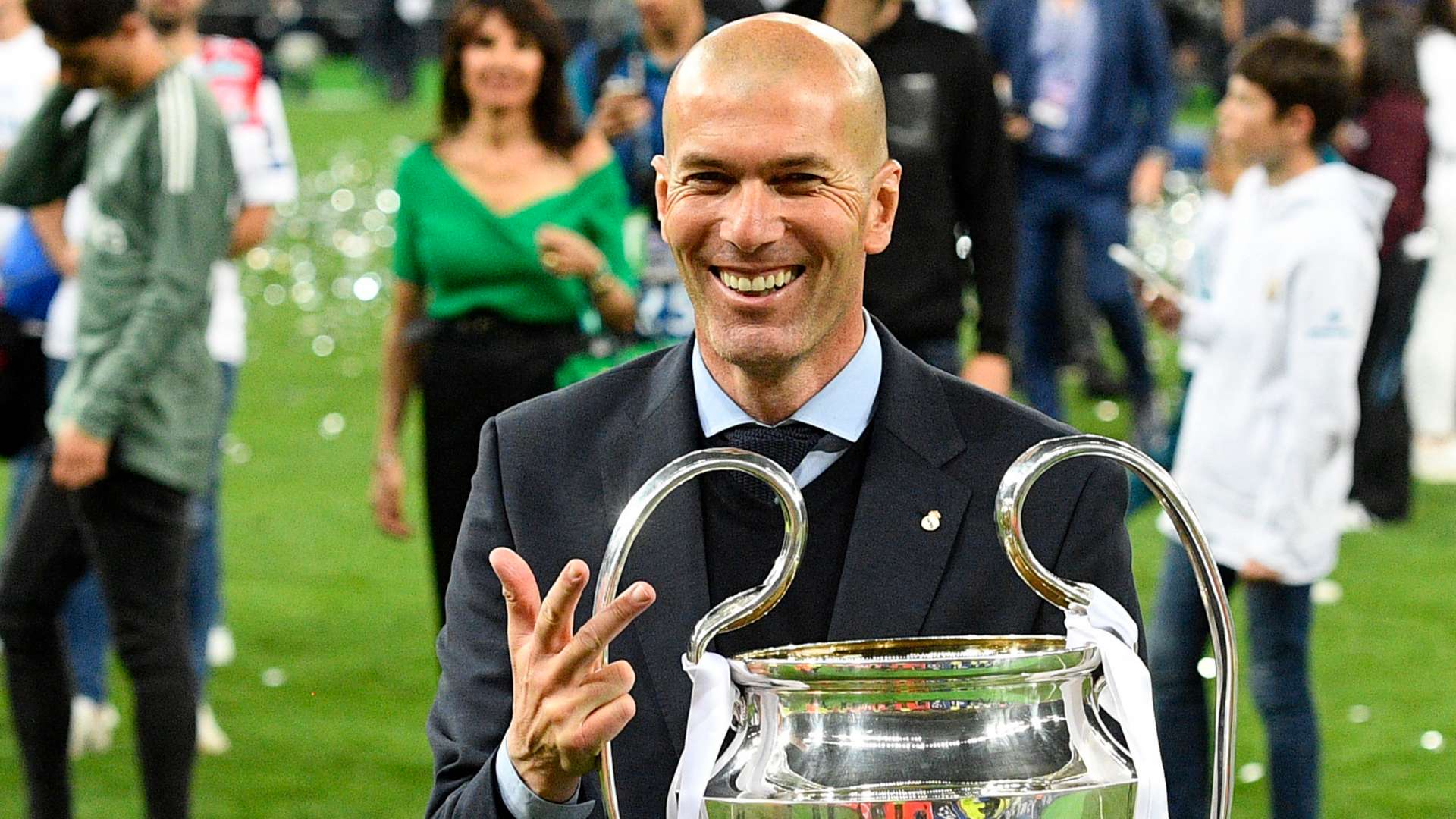 Zidane's third stint as Real Madrid manager?!  