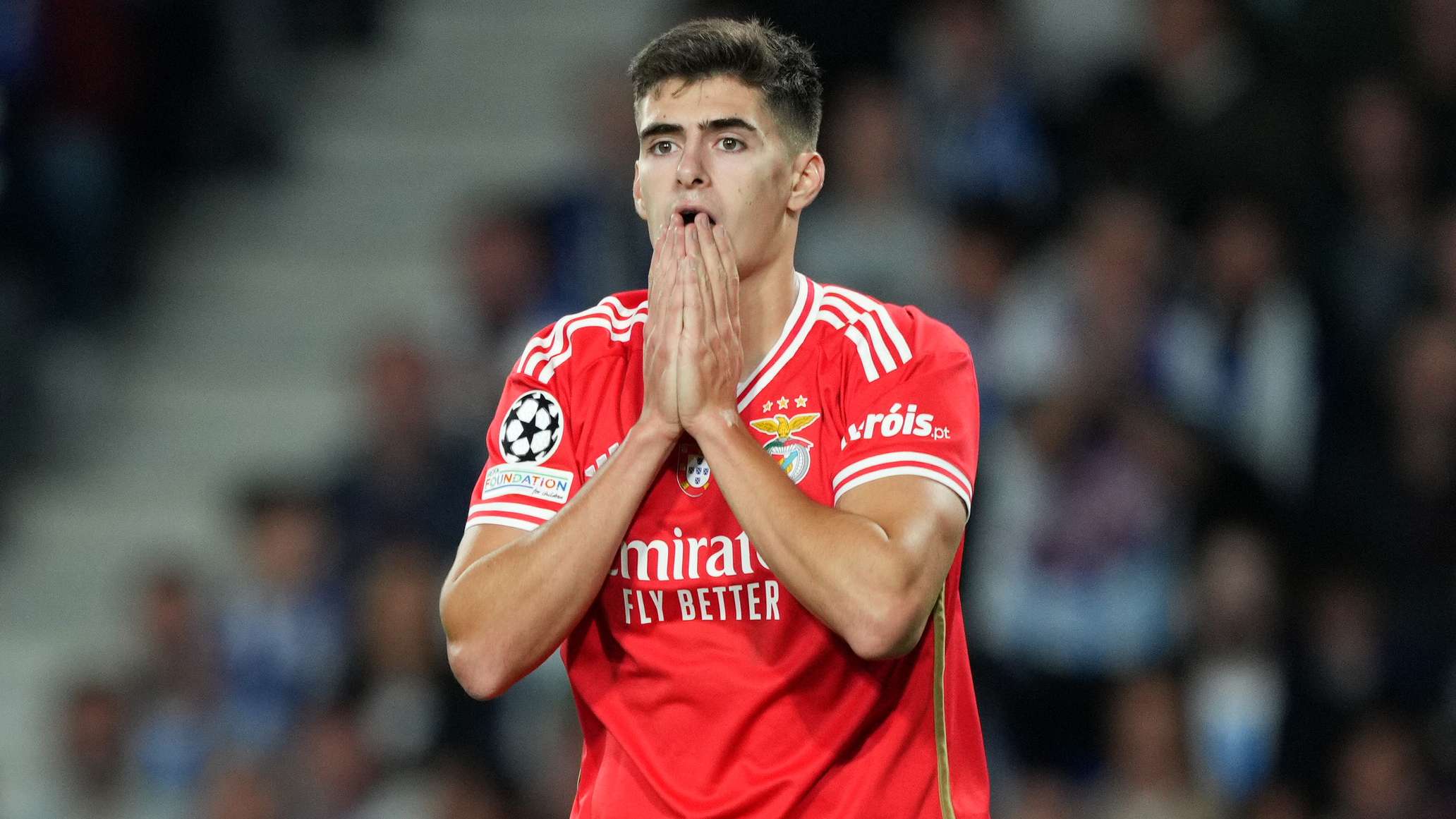 Reinforcements for McKennie and Weah? Juve make Antonio Silva approach  