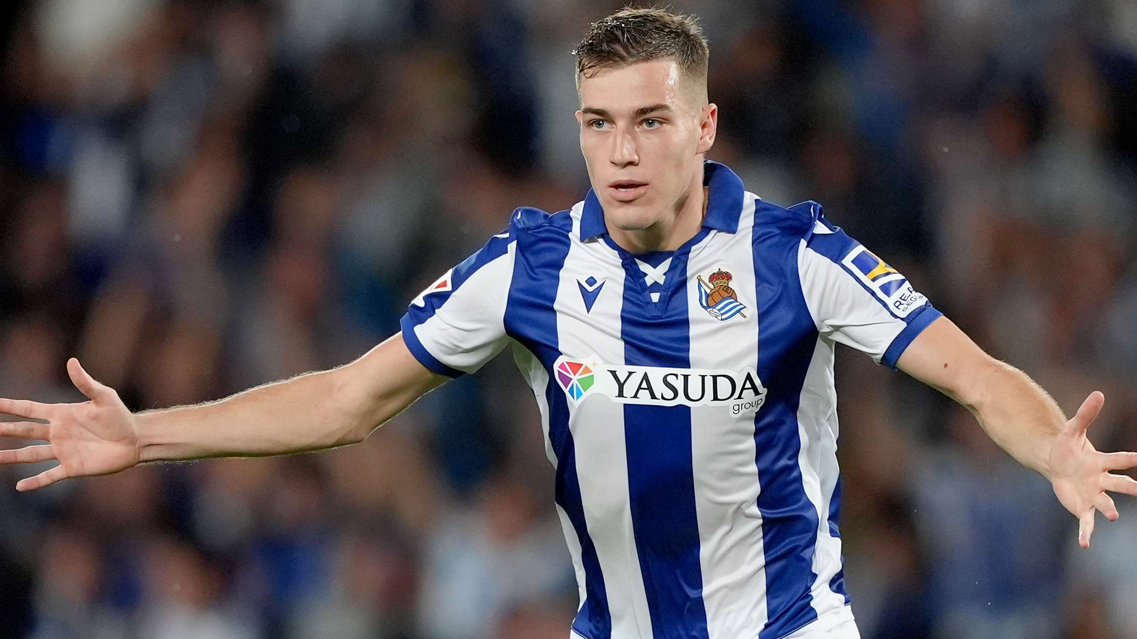 Real Sociedad star Sucic plays up to Man Utd transfer links  