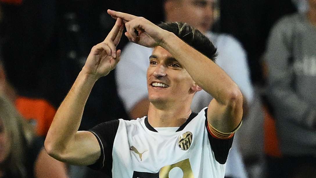 Transfers LIVE: Man City identify ideal Rodri replacement  