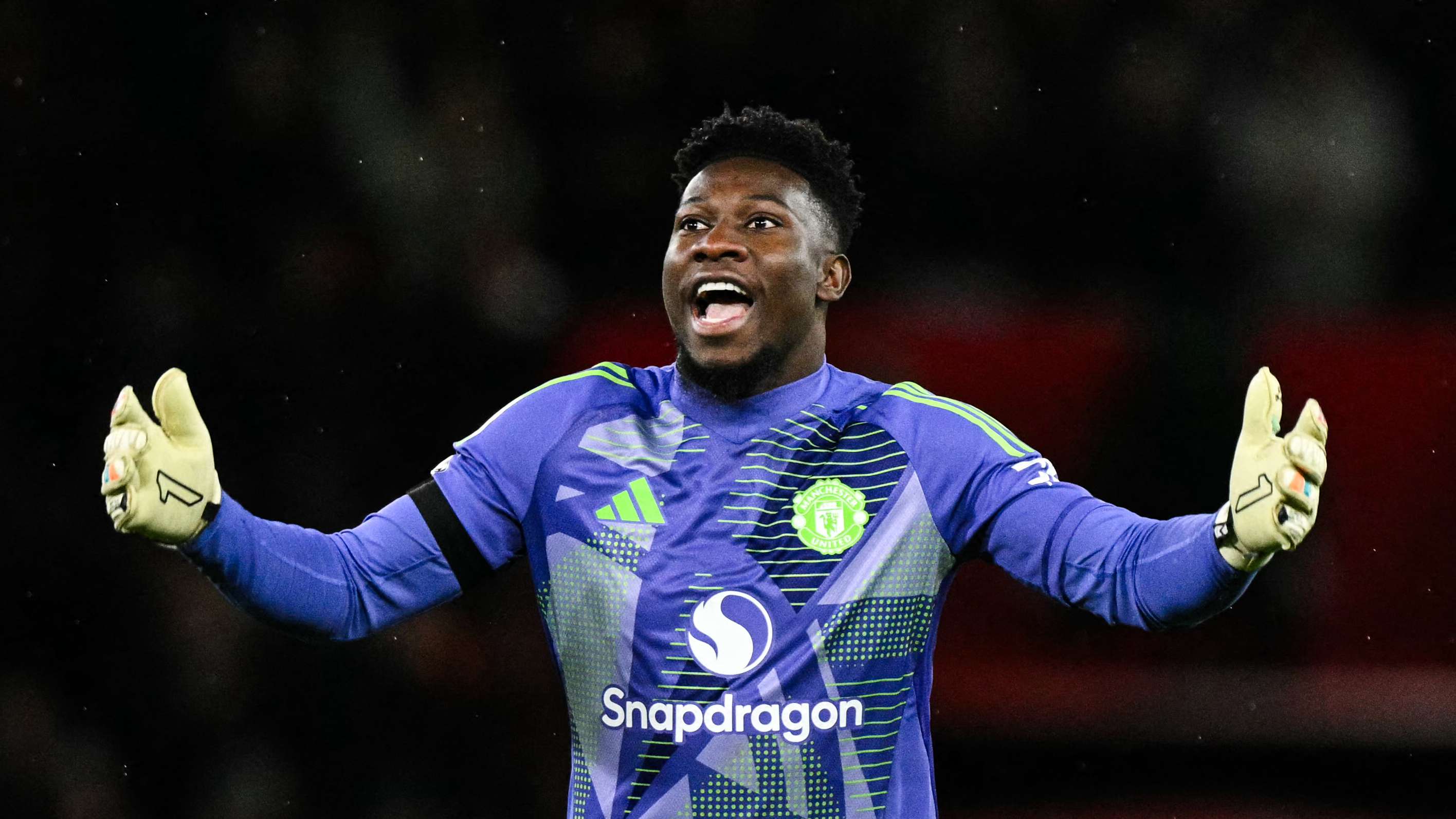 'Is Onana allergic to the ball?' - Man Utd fans slam goalkeeper  