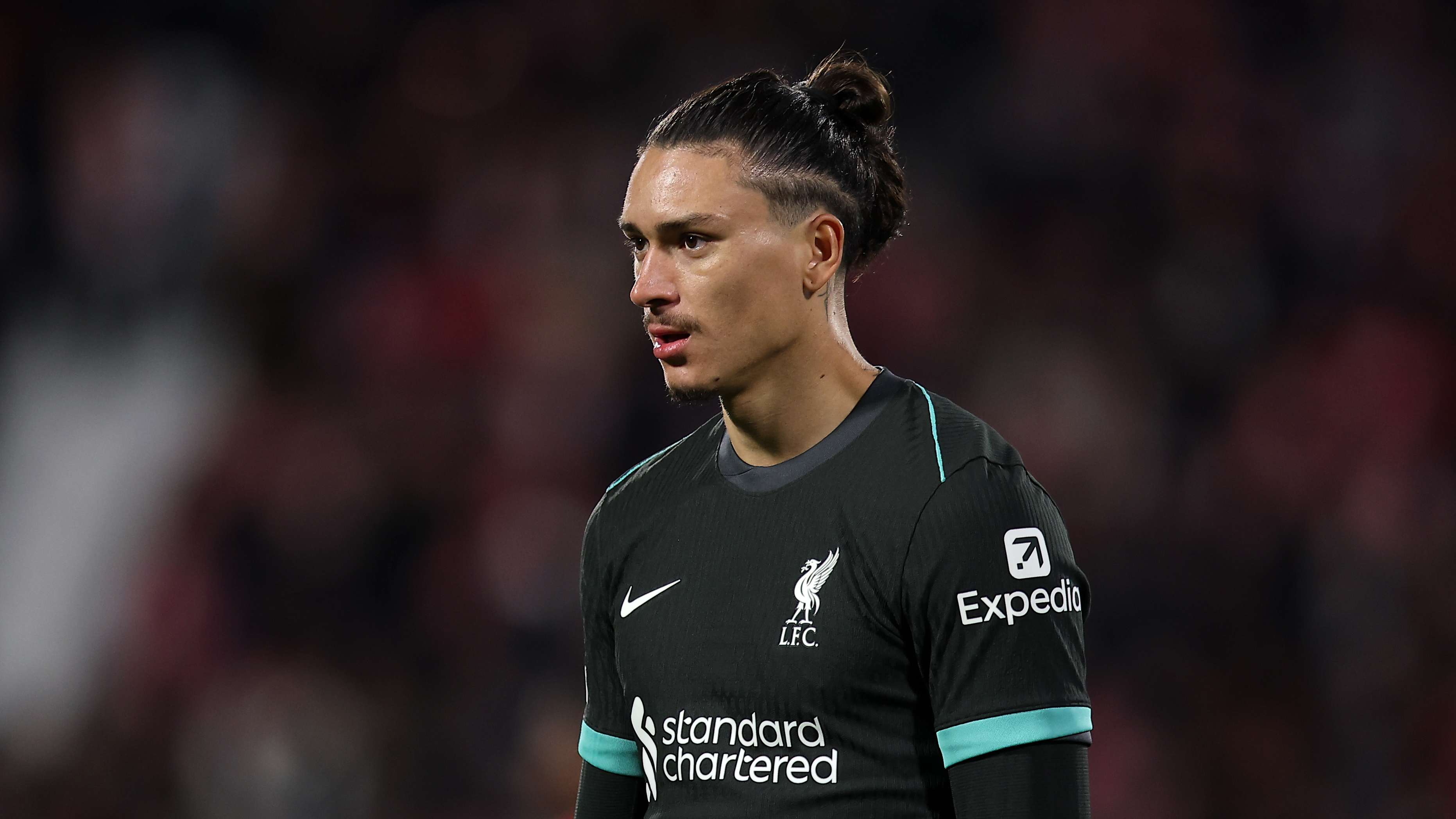 'Supporting him is not good for your health!' - Nunez torn apart  