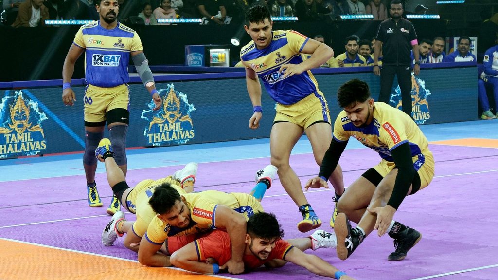Naveen Kumar’s Super 10 powers Dabang Delhi K.C. to win over Tamil Thalaivas, move to second on points table  
