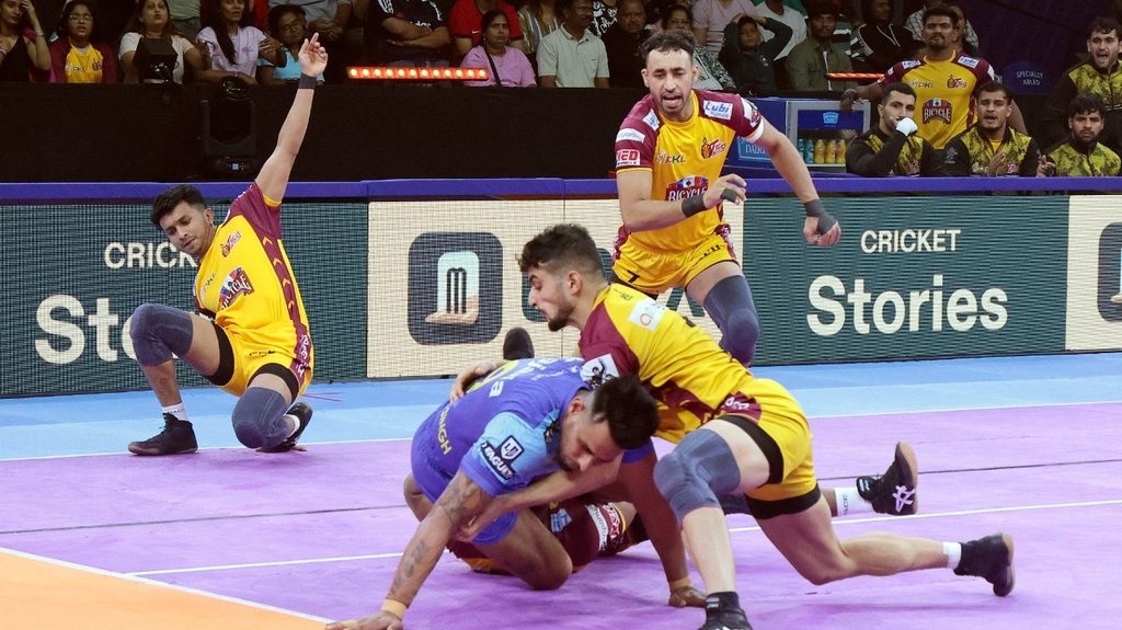 Mighty Maninder’s heroics go in vain as Telugu Titans reign supreme against Bengal Warriorz  
