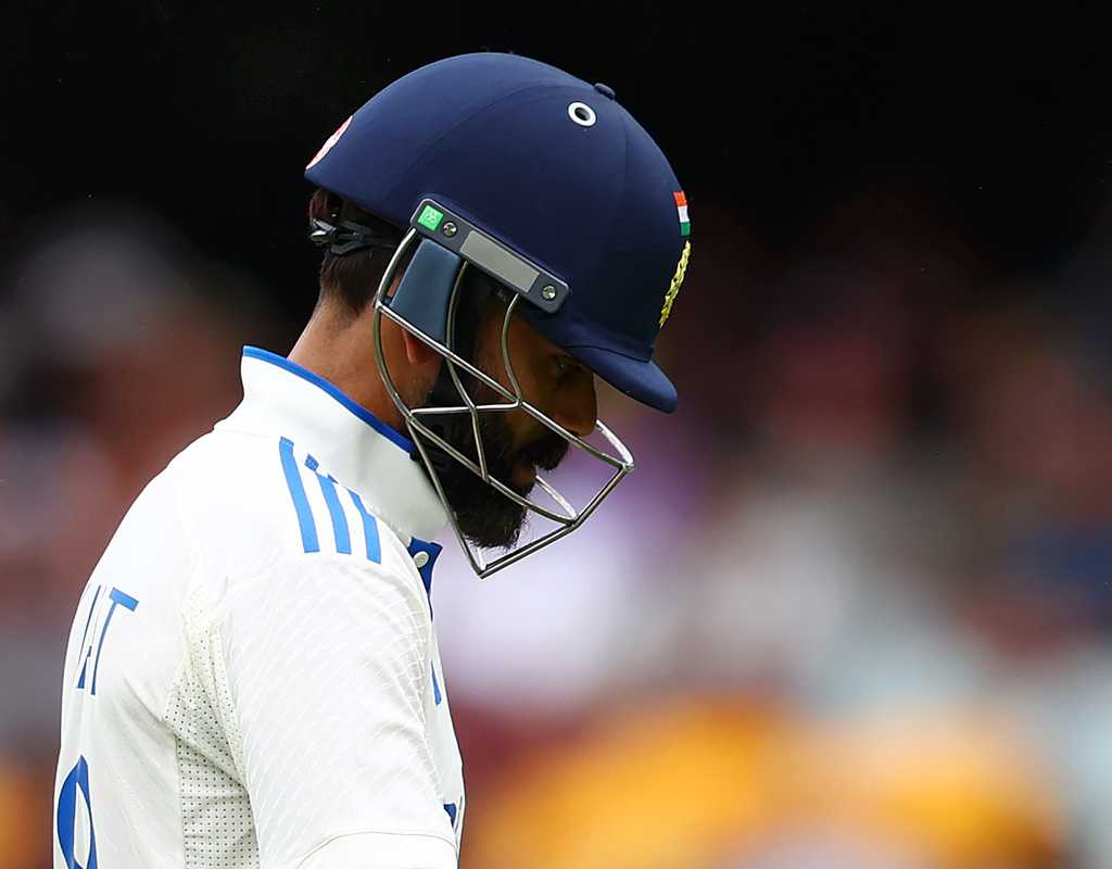 Top-order failure leaves India in the doldrums  