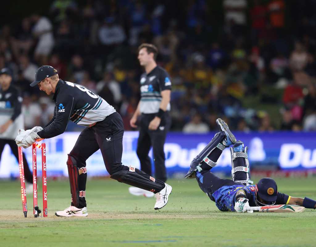 NZ complete stunning turnaround to go 1-0 up  