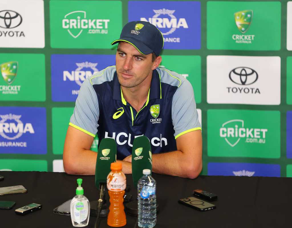 Wouldn't know how to bowl, set fields to him as captain: Cummins on Head  