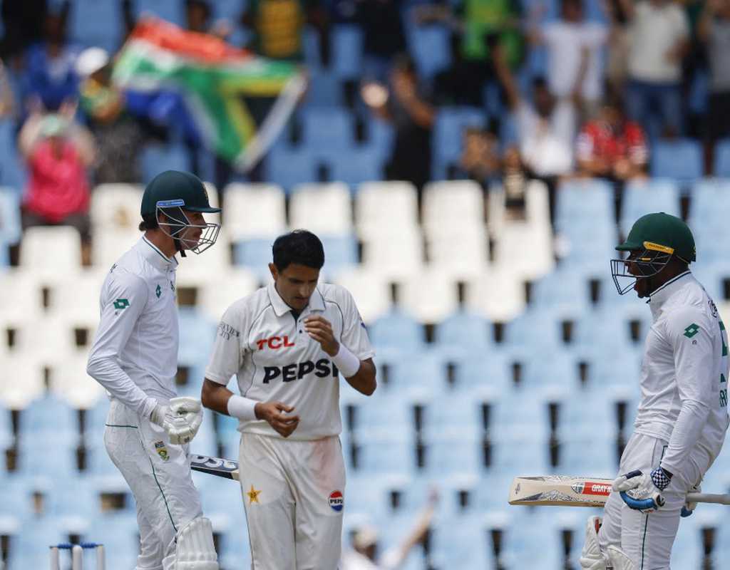 South Africa seal WTC Final berth with thrilling win  