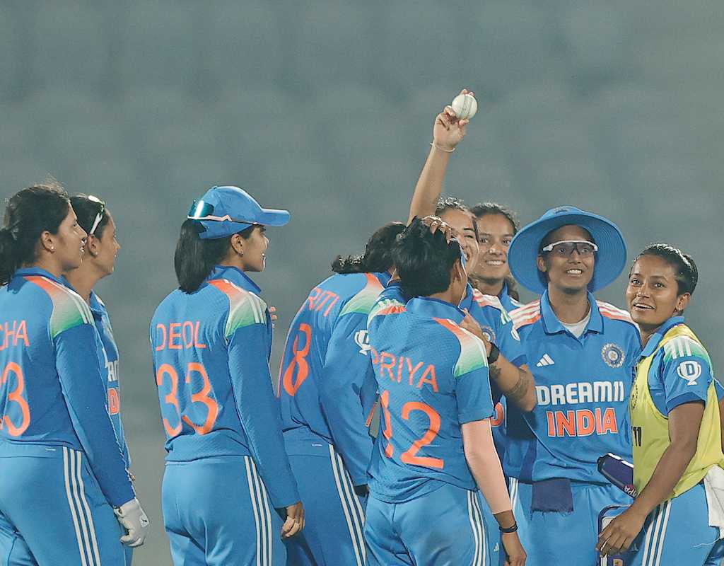 Smriti Mandhana, Renuka Singh lead rout to put India 1-0 up  
