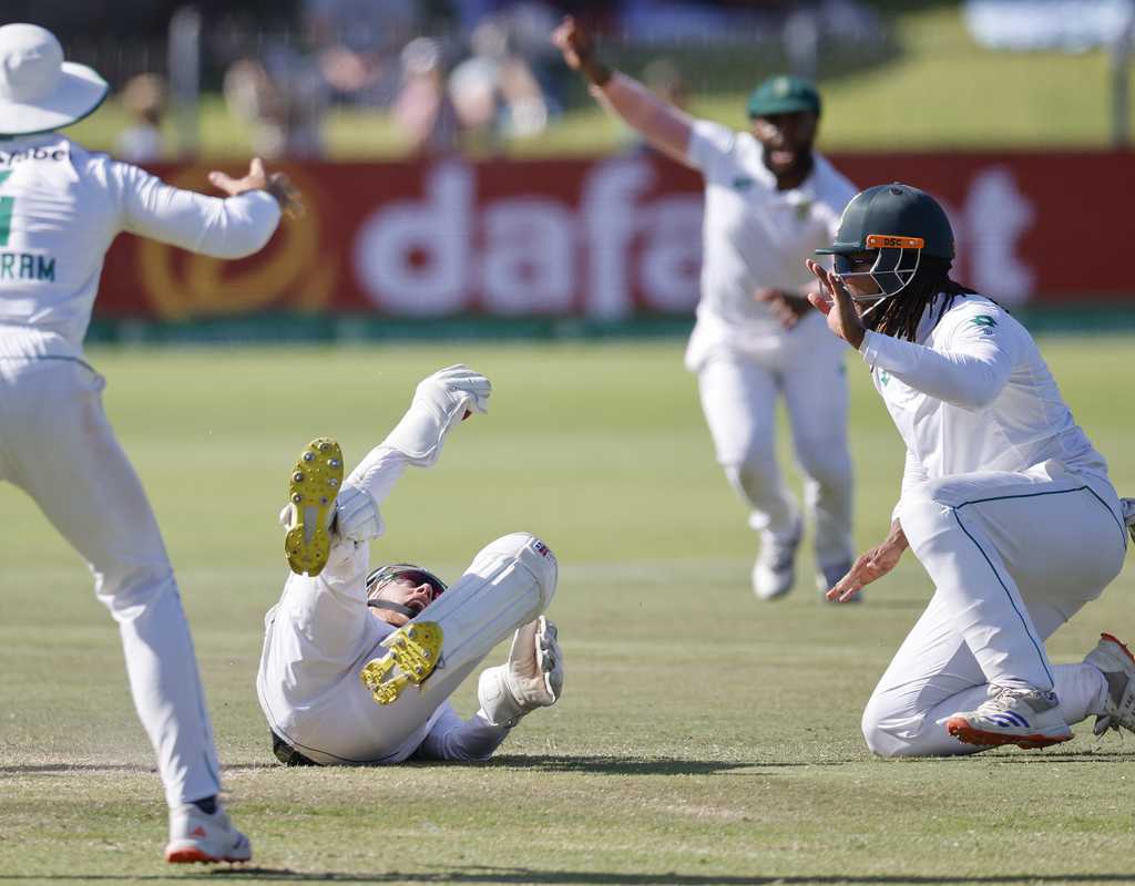 South Africa "go searching", but still favoured to beat Sri Lanka  