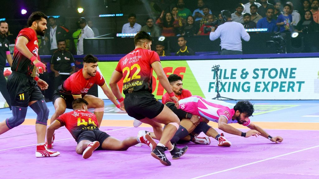 Jaipur Pink Panthers square off against Bengaluru Bulls in Match 118 of PKL Season 11  