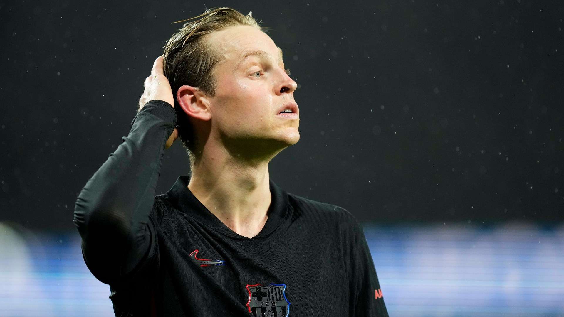 'I would leave' - De Jong sends out warning to Barcelona  