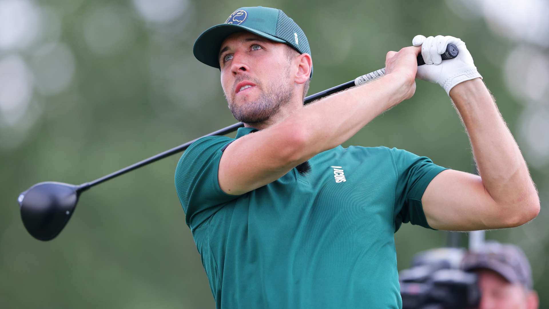 📽️ | Anything Kane can’t do?! Bayern star hits 300-yard drive  