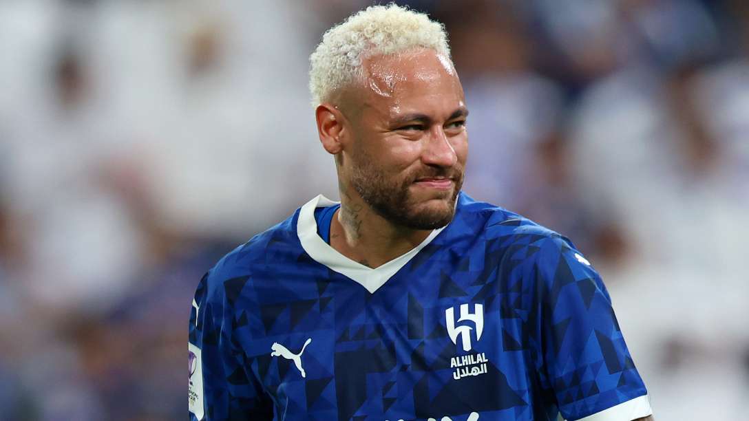 Santos use AI Pele video to lure Neymar home  