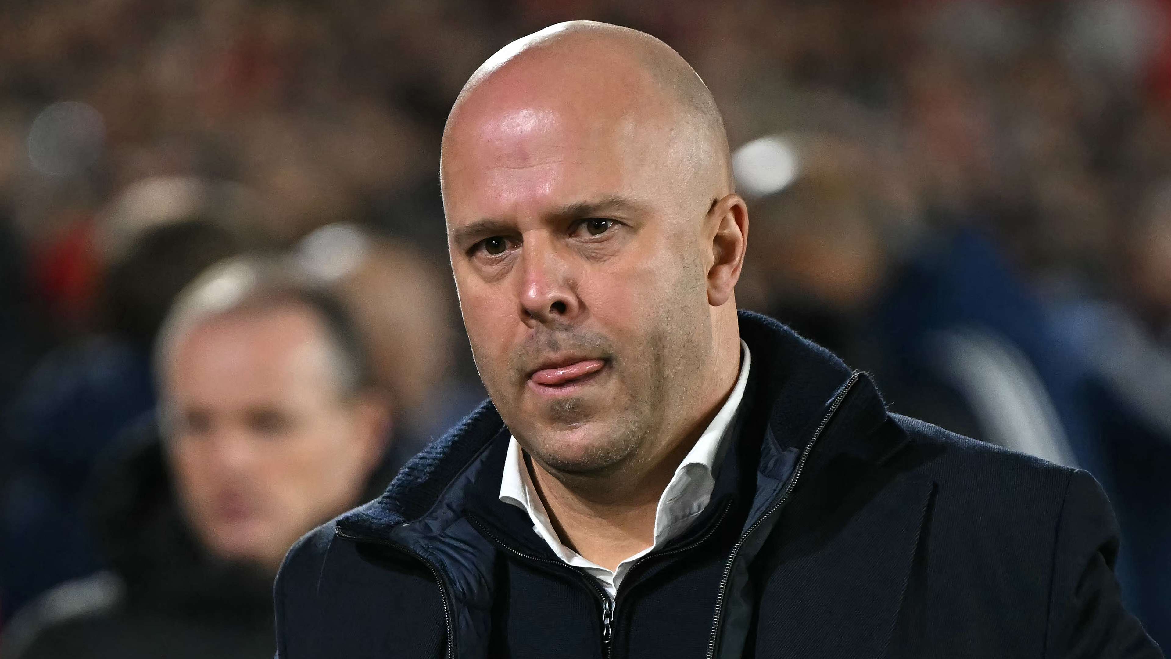 Forest fans taunt Arne Slot with hilarious Zombie chant  