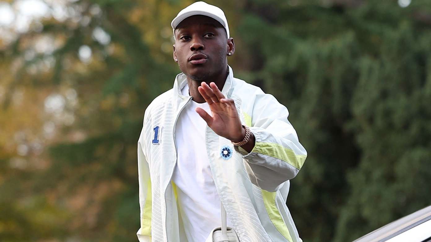 Juventus left fuming as PSG blunder holds up Kolo Muani deal  