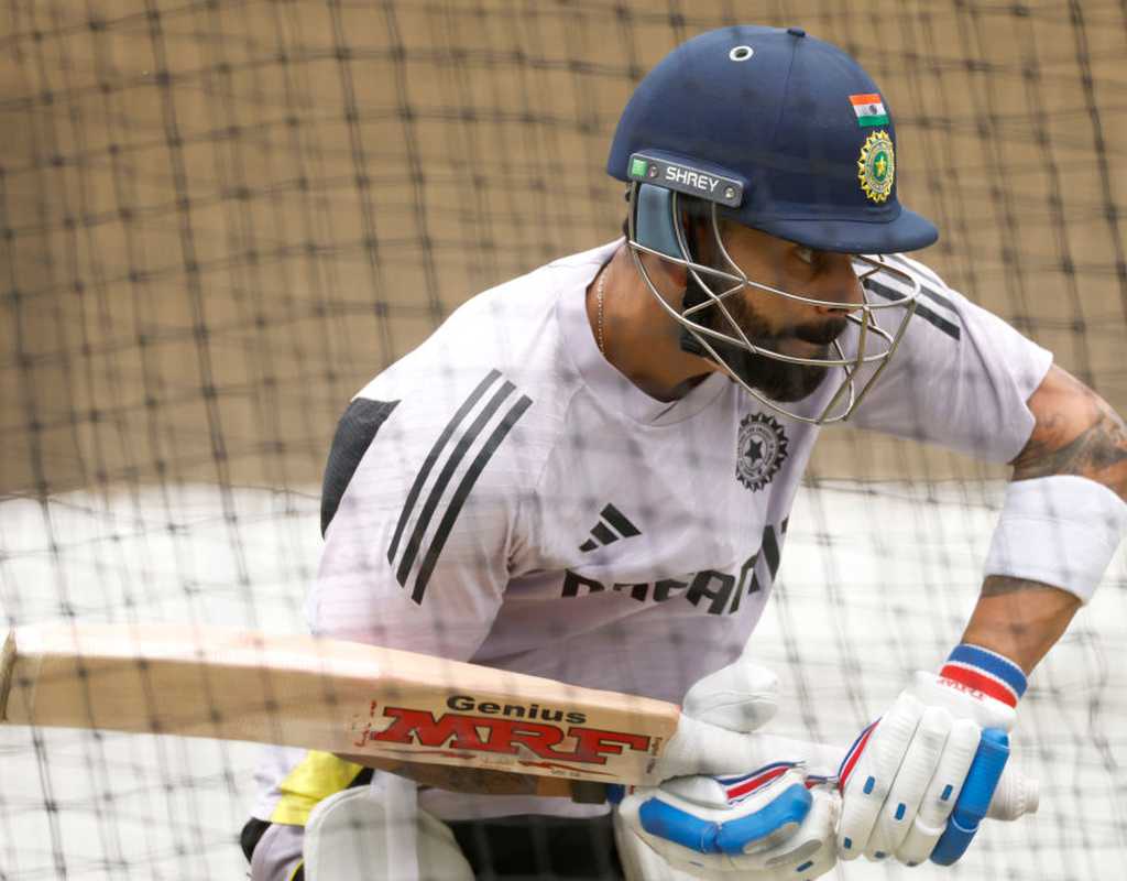 Kohli heads to Delhi for Ranji game after training with Bangar in Alibaug Kohli heads to Delhi for Ranji game after training with Bangar in Alibaug