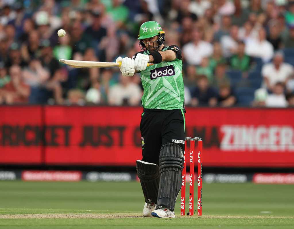 Maxwell powers Stars into the Playoffs  