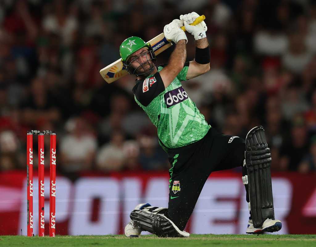 Maxwell sixathon secures fourth straight win for Stars  