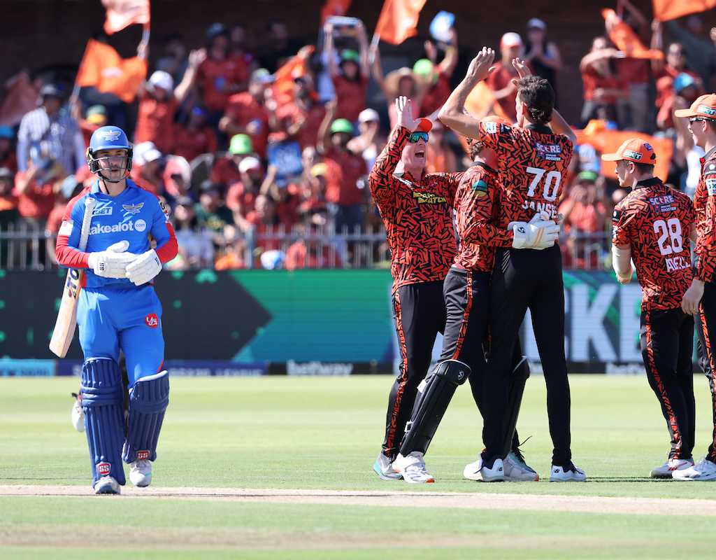 Ruthless Sunrisers condemn Super Giants to bottom spot   Ruthless Sunrisers condemn Super Giants to bottom spot