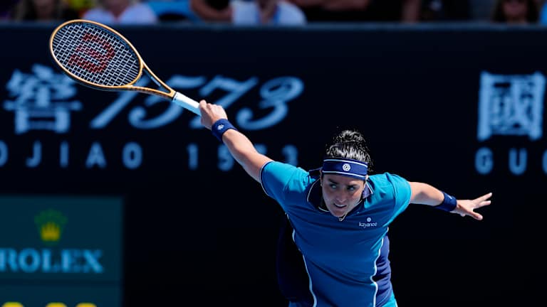 Frances Tiafoe goes 0 for 10 on break points in 4th set, falls to Fabian Marozsan in AO decider  