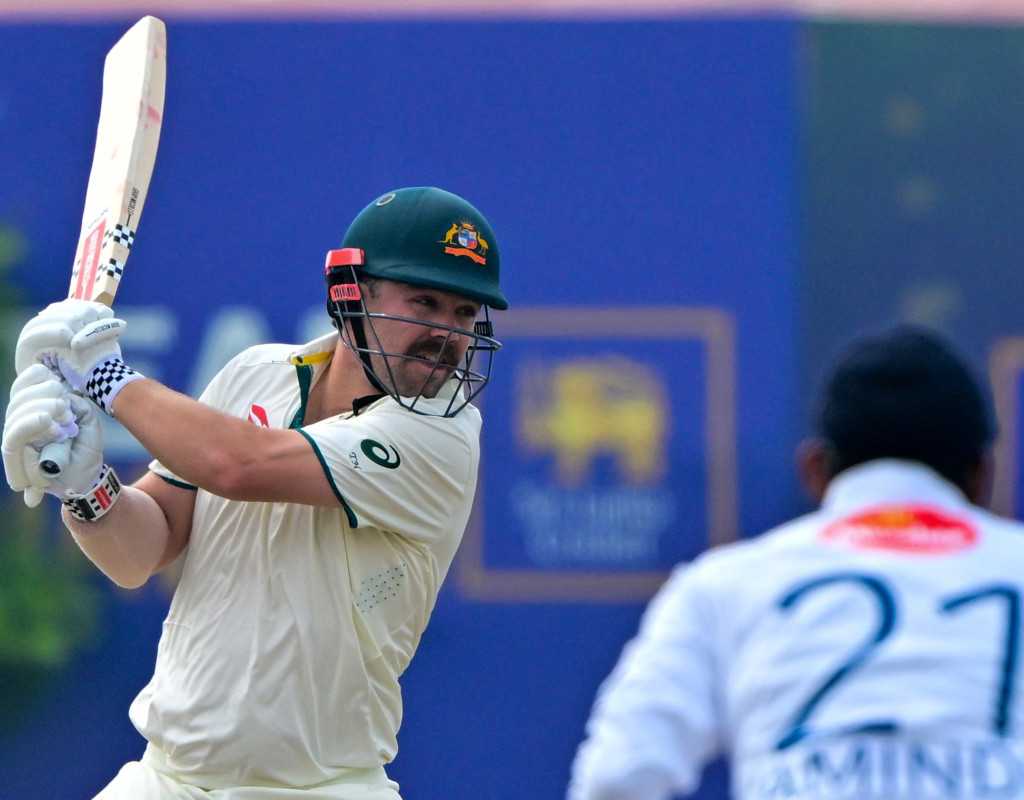 Head, Khawaja hit fifties in Australia's rapid start   Head, Khawaja hit fifties in Australia's rapid start