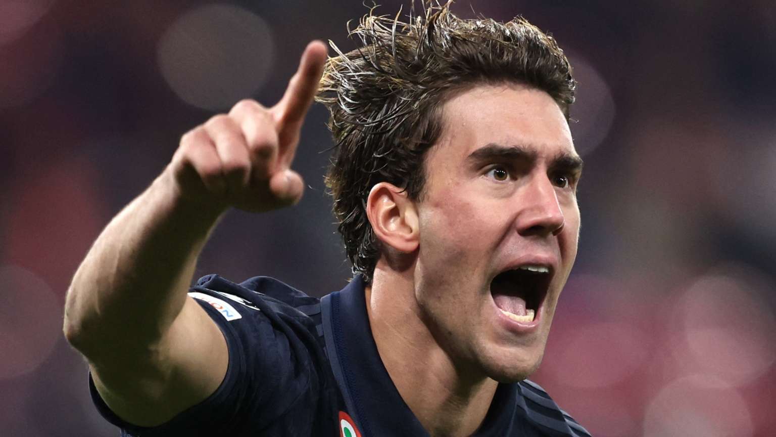 Transfers LIVE: Chelsea set to swoop for Vlahovic  