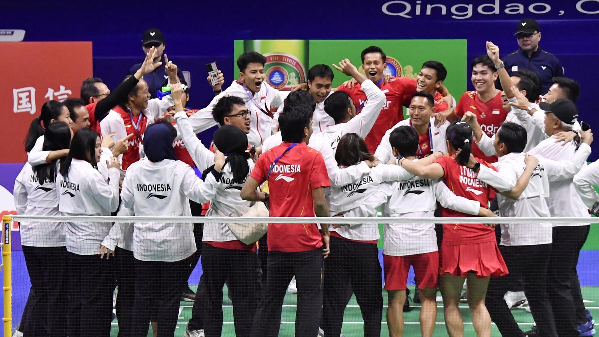 Indonesia beats China to clinch first Asia mixed team badminton title  
