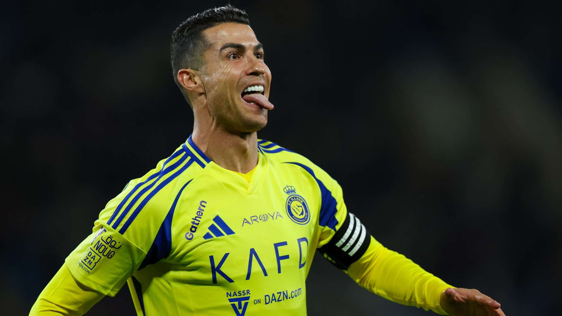 ‘Don’t know how he’s scoring goals’ – CR7 amazes Man Utd legend  