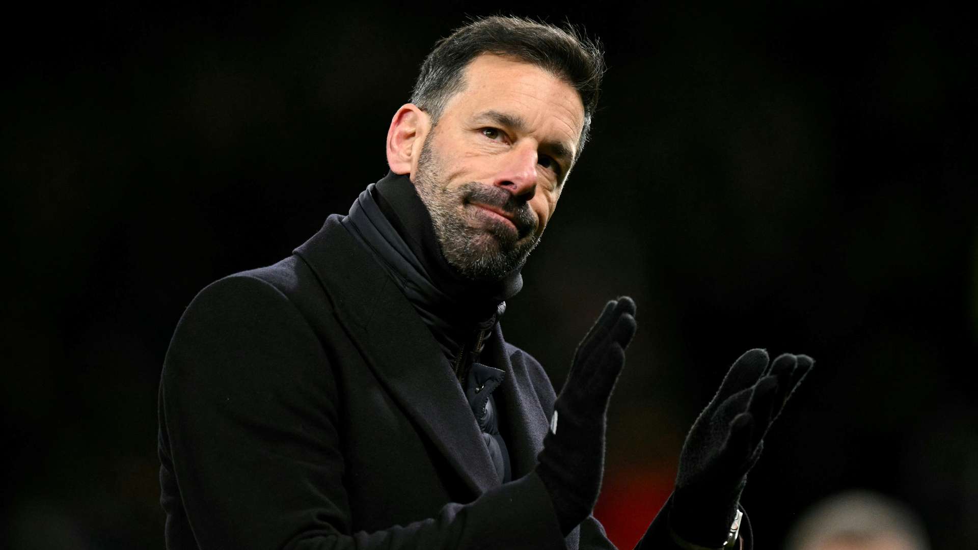 'How is he still in a job?!' - Van Nistelrooy slammed after defeat  