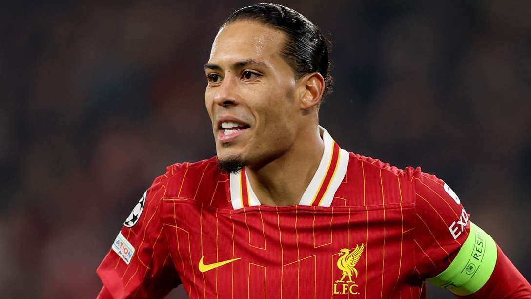 Transfers LIVE: Barcelona plot bid to snap up Van Dijk  