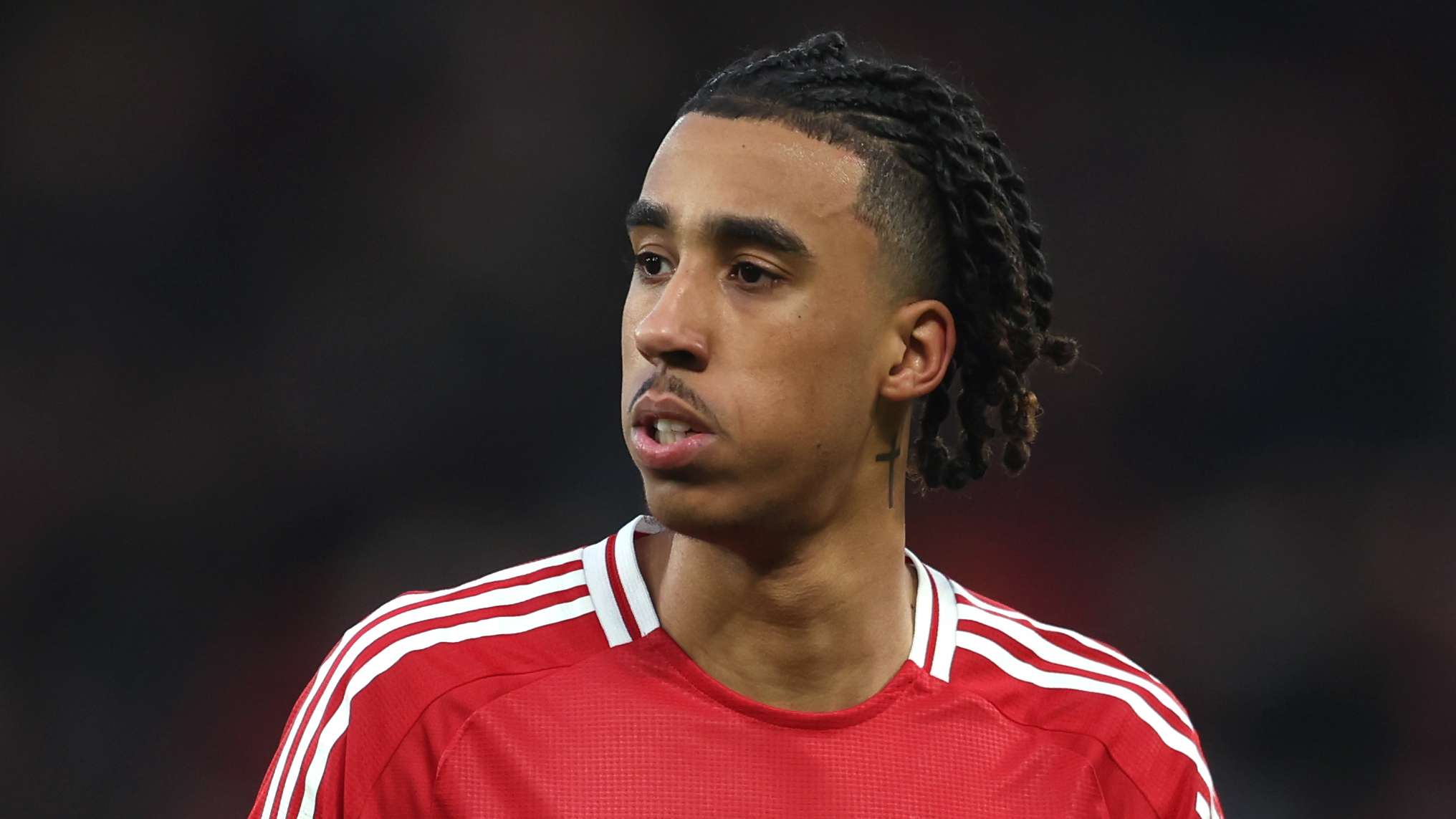 Yoro reveals how WhatsApp group is helping Man Utd's defending   Yoro reveals how WhatsApp group is helping Man Utd's defending