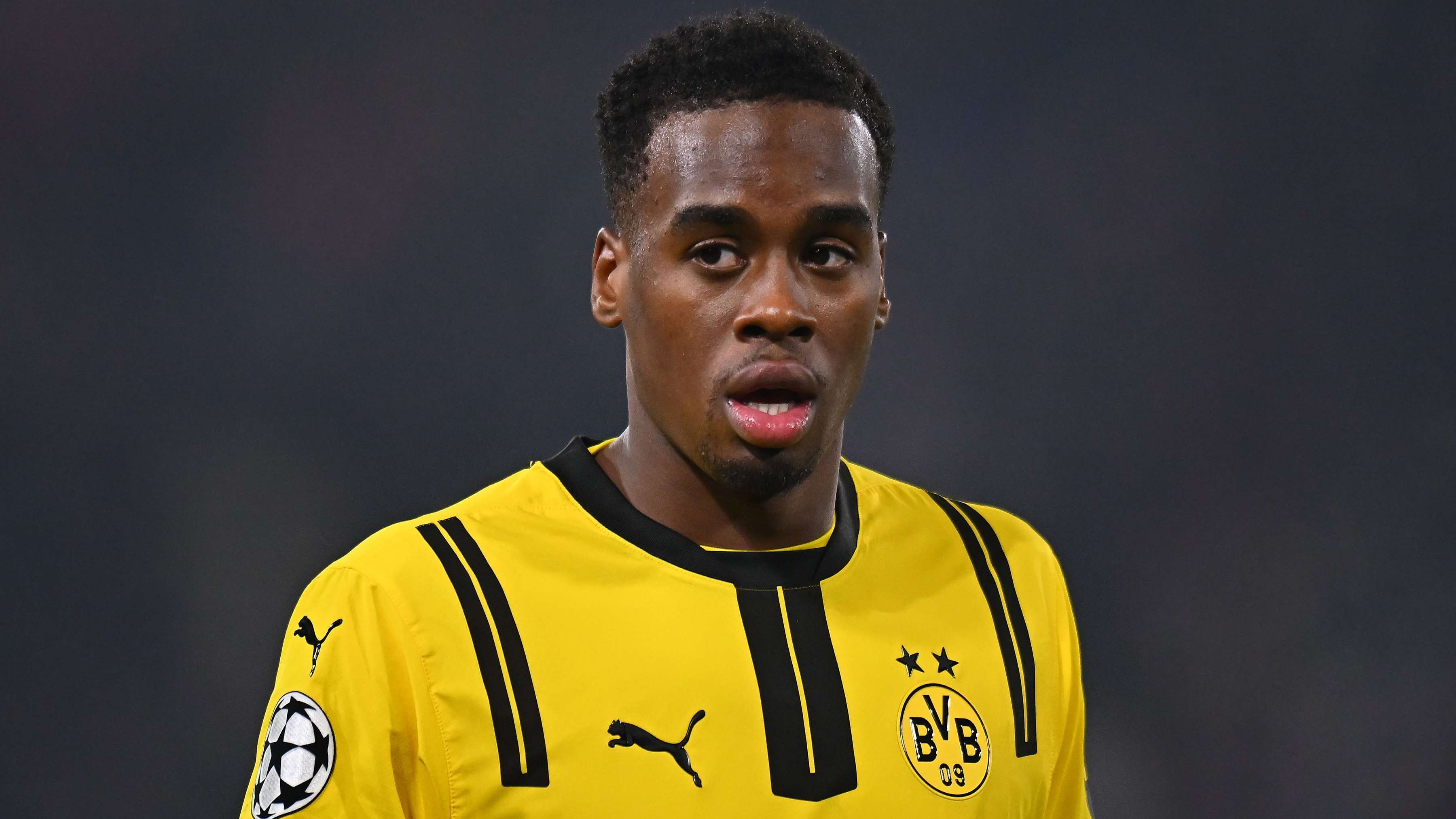 Transfers LIVE: Arsenal leading race to sign Dortmund's Gittens  