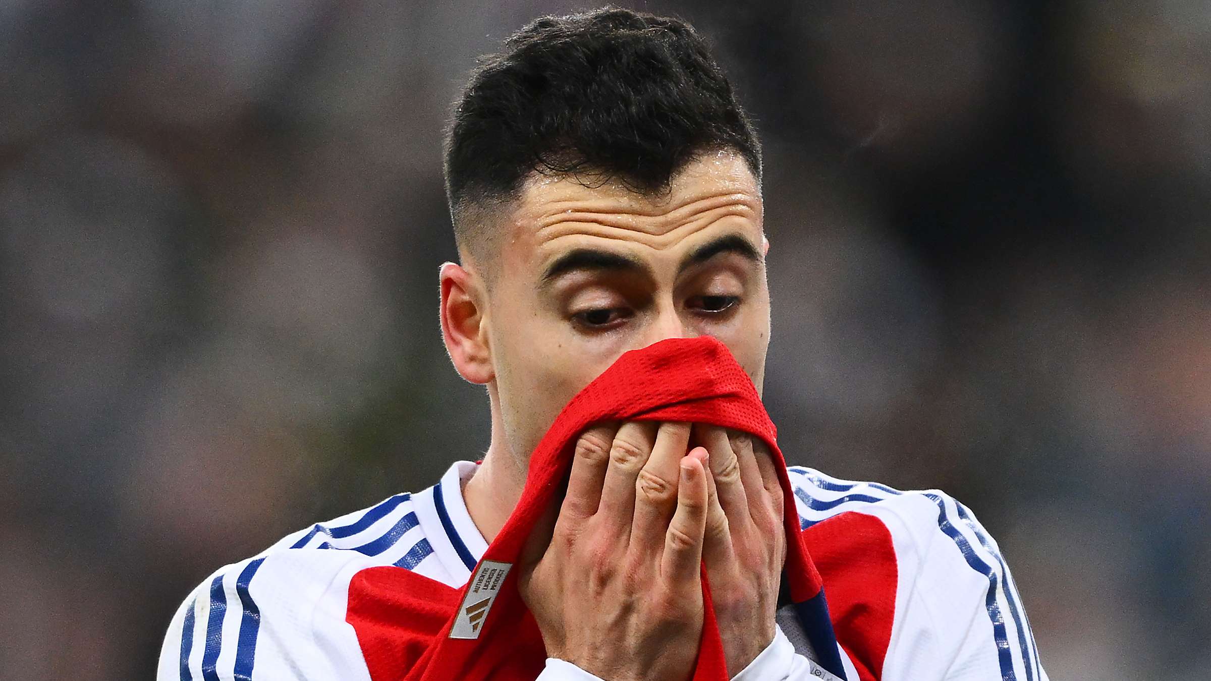 Martinelli forced off injured in Arsenal's battle against Newcastle  