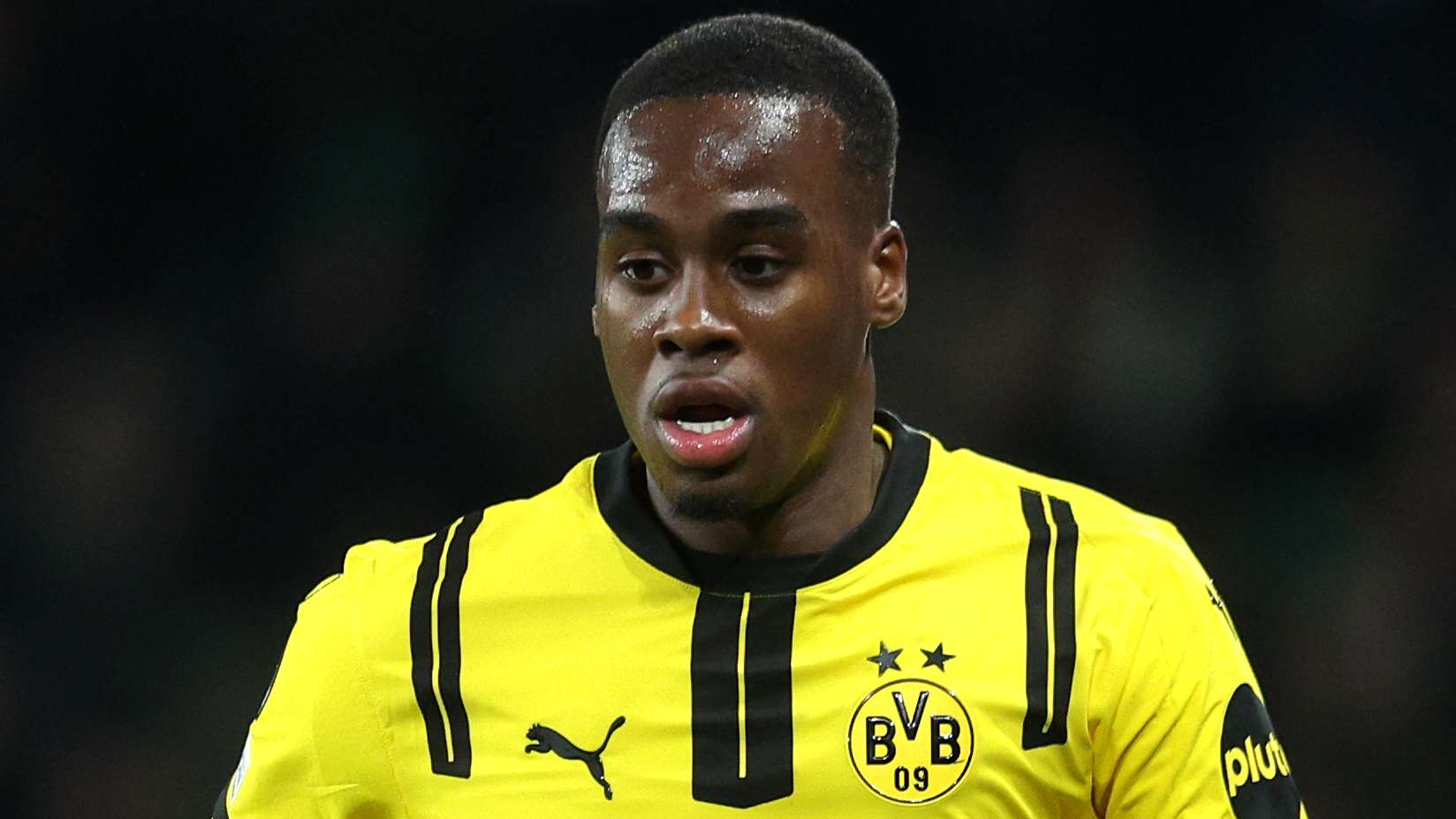 Three English clubs battling for Gittens as €100m price tag emerges  