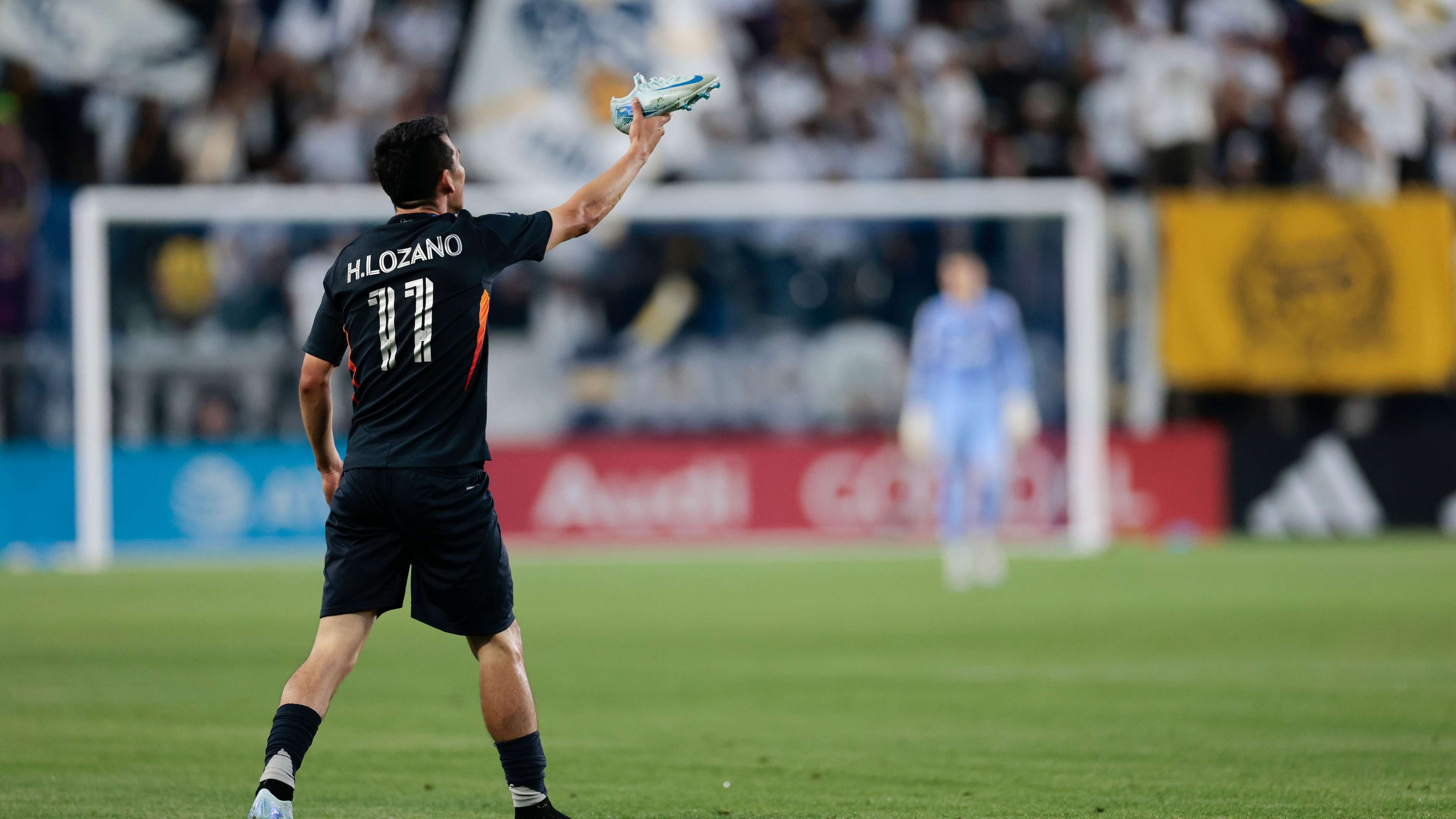 SDFC's Lozano makes fan’s day after historic win vs. Galaxy  