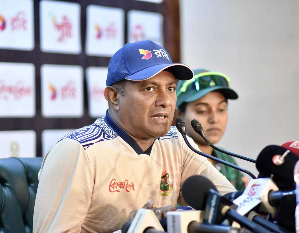 Hashan Tillakaratne steps down as head coach of Bangladesh Women  