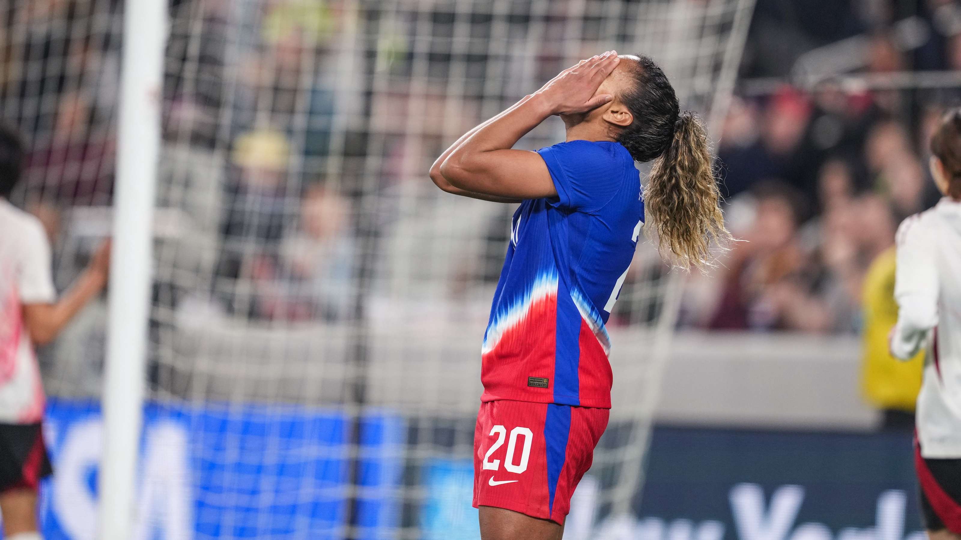 Disbelief? Dicey defending dooms U.S. to first loss in Hayes era  