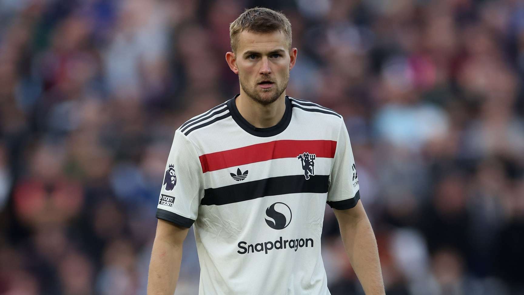 How much does Matthijs de Ligt earn at Manchester United? How much does Matthijs de Ligt earn at Manchester United?