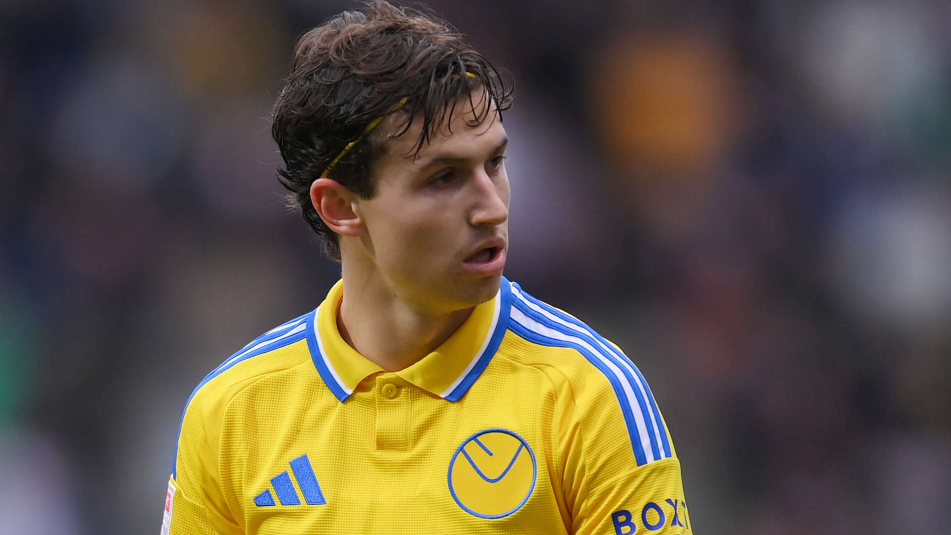 Leeds fans turning against Aaronson? ‘Big, pointed cheer’ blow  