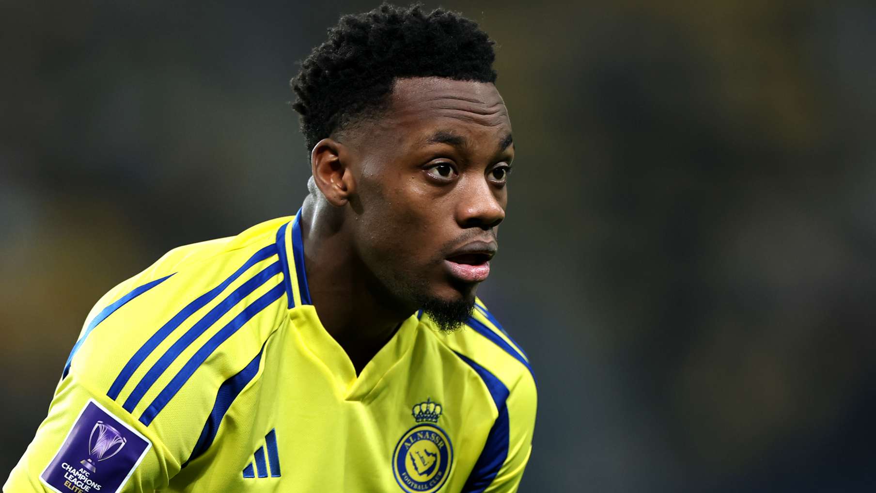 How much does Jhon Duran earn in Saudi Arabia?  